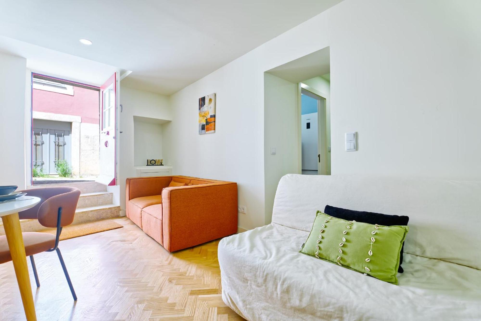 New Flat And Appartement