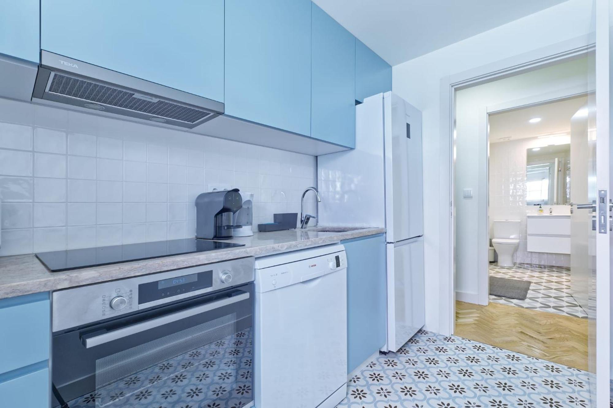 Appartement New Flat And *